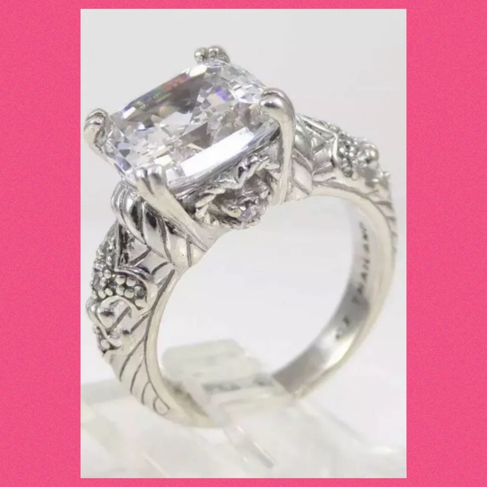 JUDITH RIPKA ASSCHER DIAMONIQUE FLEUR-DE-LIS RING